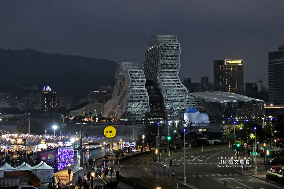 高雄|高雄冬日遊樂園吉伊卡哇燈光秀,舞吉派對閃耀愛河港灣 - 第40張圖 高雄|高雄冬日遊樂園吉伊卡哇燈光秀,舞吉派對閃耀愛河港灣