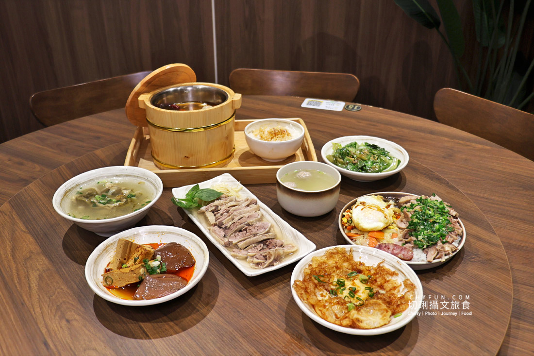 嘉義美食清單新增偶鵝嚐嚐，嫩到出汁、餐點份量多，可以來認識的鵝肉傳奇