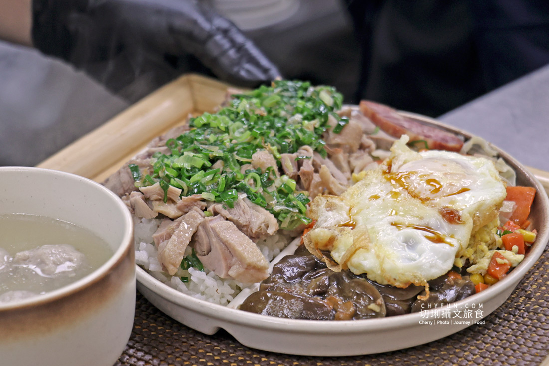 嘉義美食清單新增偶鵝嚐嚐，嫩到出汁、餐點份量多，可以來認識的鵝肉傳奇