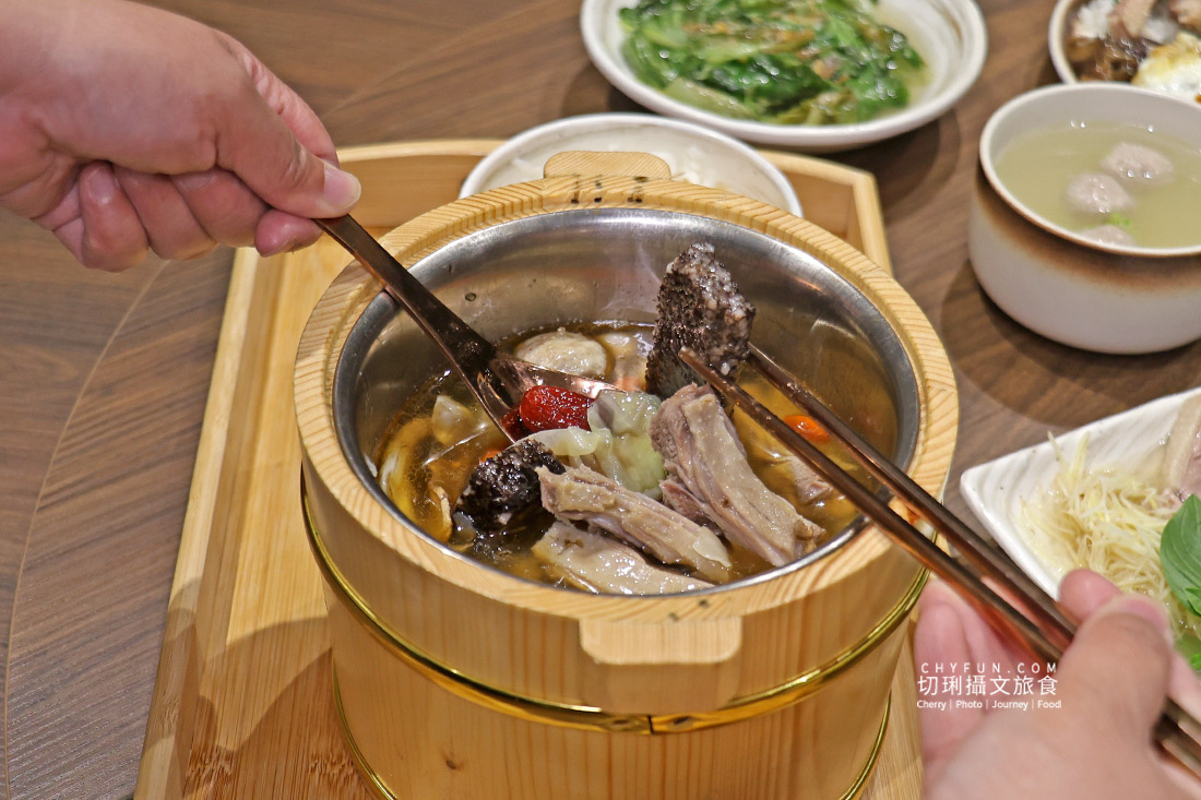 嘉義美食清單新增偶鵝嚐嚐,嫩到出汁、餐點份量多,可以來認識的鵝肉傳奇 - 第15張圖