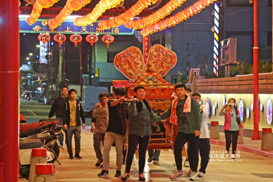 2026虎尾燈會燈火點亮糖都夜色，在同心公園與福安宮之間漫步過年