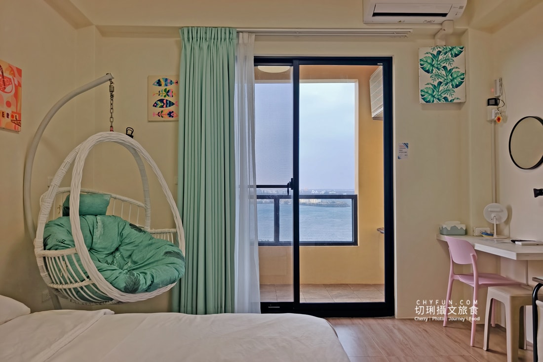 澎湖鎖港海景第一排束頁木木民宿,像住進在地人家的慢生活與全台最大紫微宮隔海相望 - 第1張圖 澎湖鎖港海景第一排束頁木木民宿,像住進在地人家的慢生活與全台最大紫微宮隔海相望